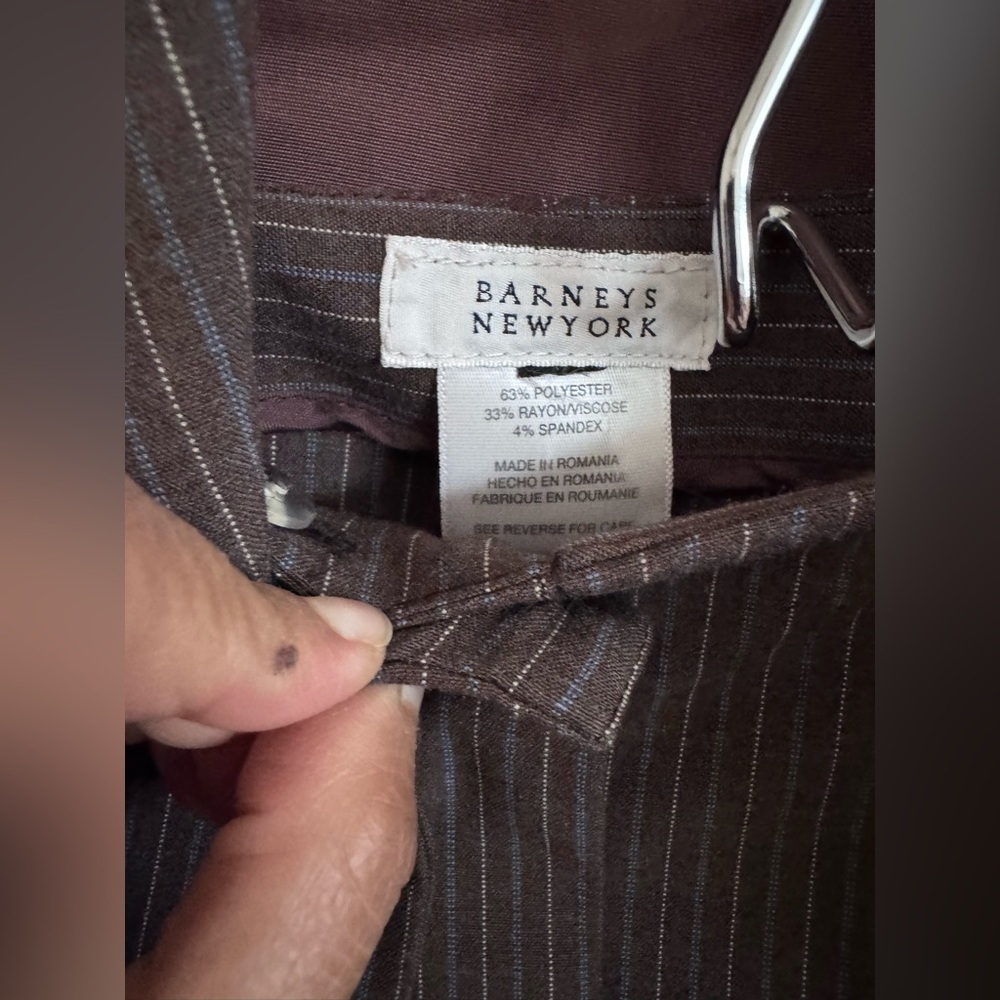 Barneys New York Classic Brown Pinstripe Women’s Suit Approximate Size 8 No Tag - Picture 5 of 16